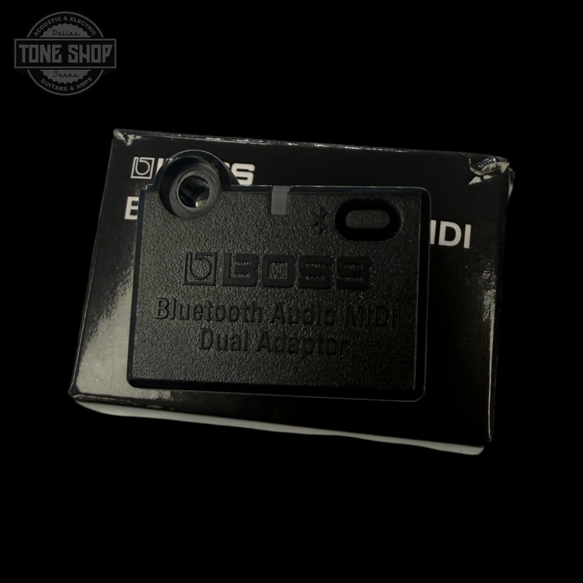 Top of Used Boss BT-Dual Bluetooth Audio MIDI Dual Adaptor TFW3746.