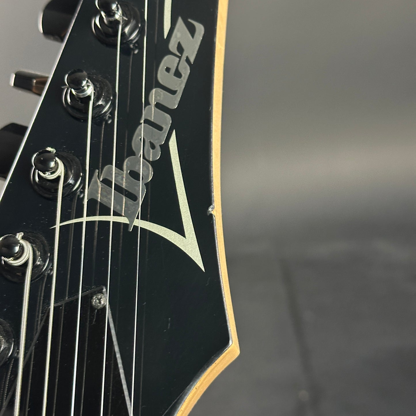 Ding on headstock of Used Ibanez RG470 MIJ Black.