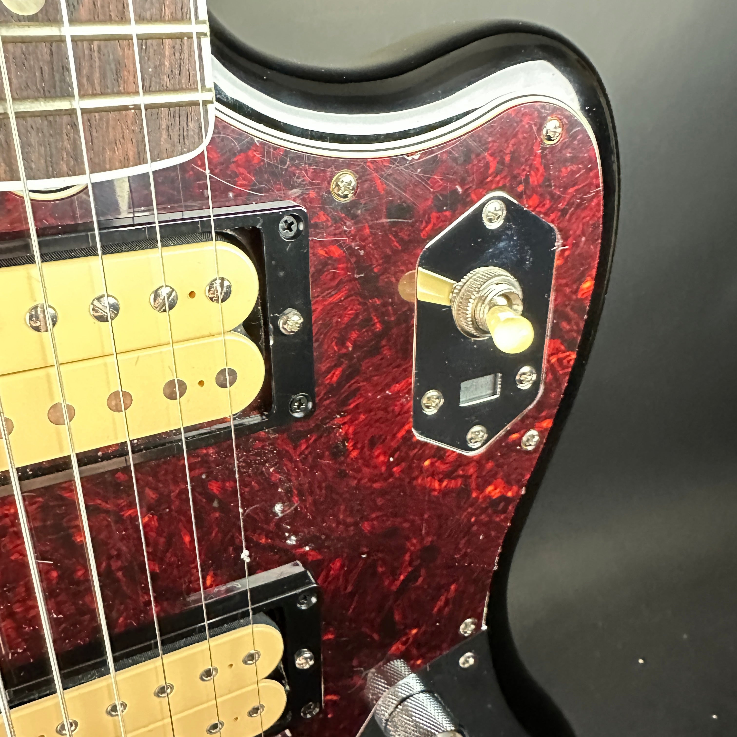 フェンダー FENDER MEXICO  COBAIN JAGUAR Fender Mexico Kurt Cobain Jaguar Relic Sunburst | Reverb