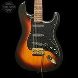 Front of Used 2008 Fender Deluxe Player Stratocaster 3-Color Sunburst TFW3925.