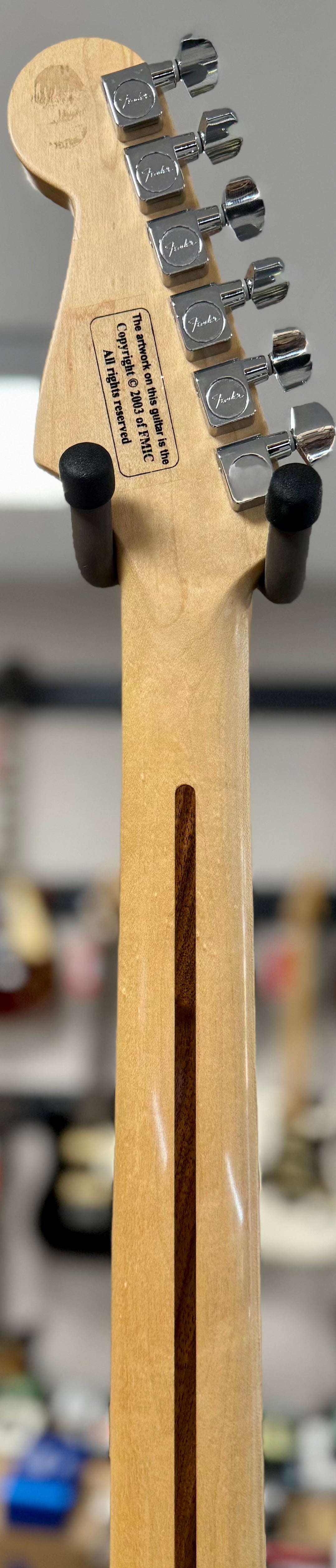 Back of neck of Used Fender Splatter Stratocaster Drop Black w/bag TSS6304