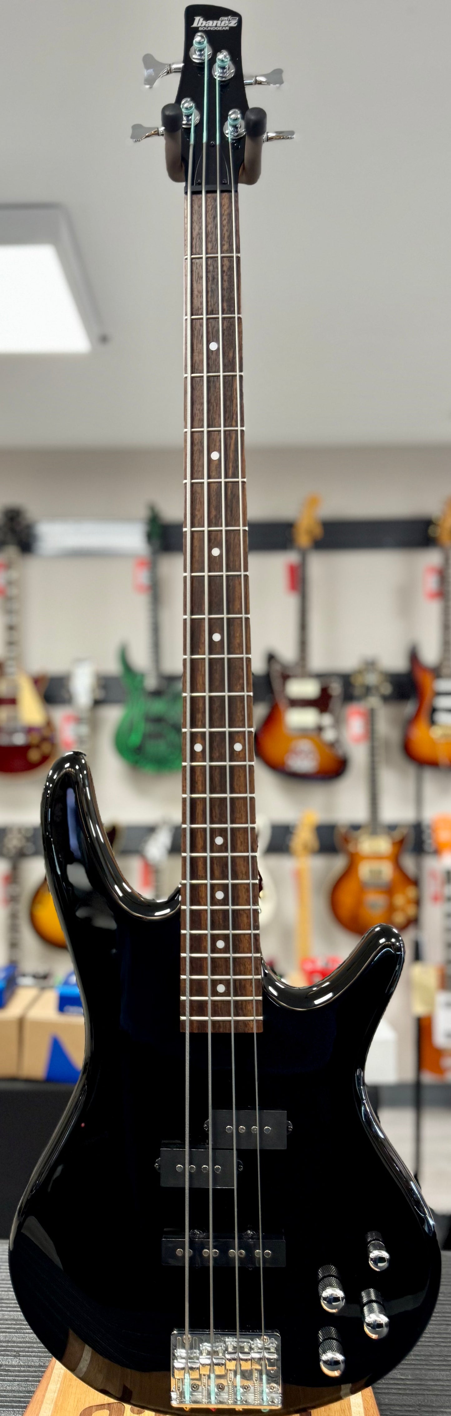 Front of whole Used Ibanez GSR200 Bass TSS6332