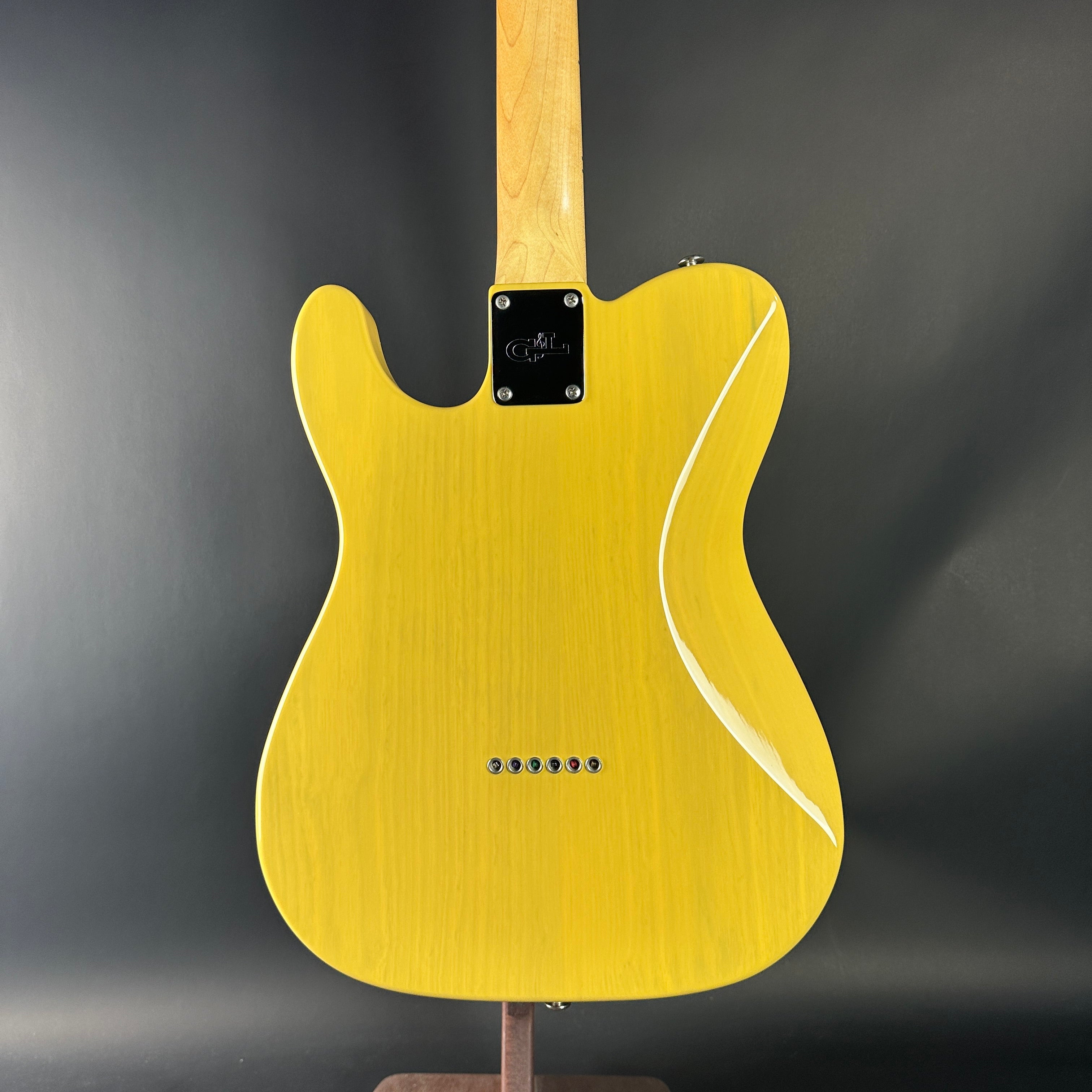 Used G&L ASAT Classic Butterscotch w/case TSU23461 – Tone Shop Guitars