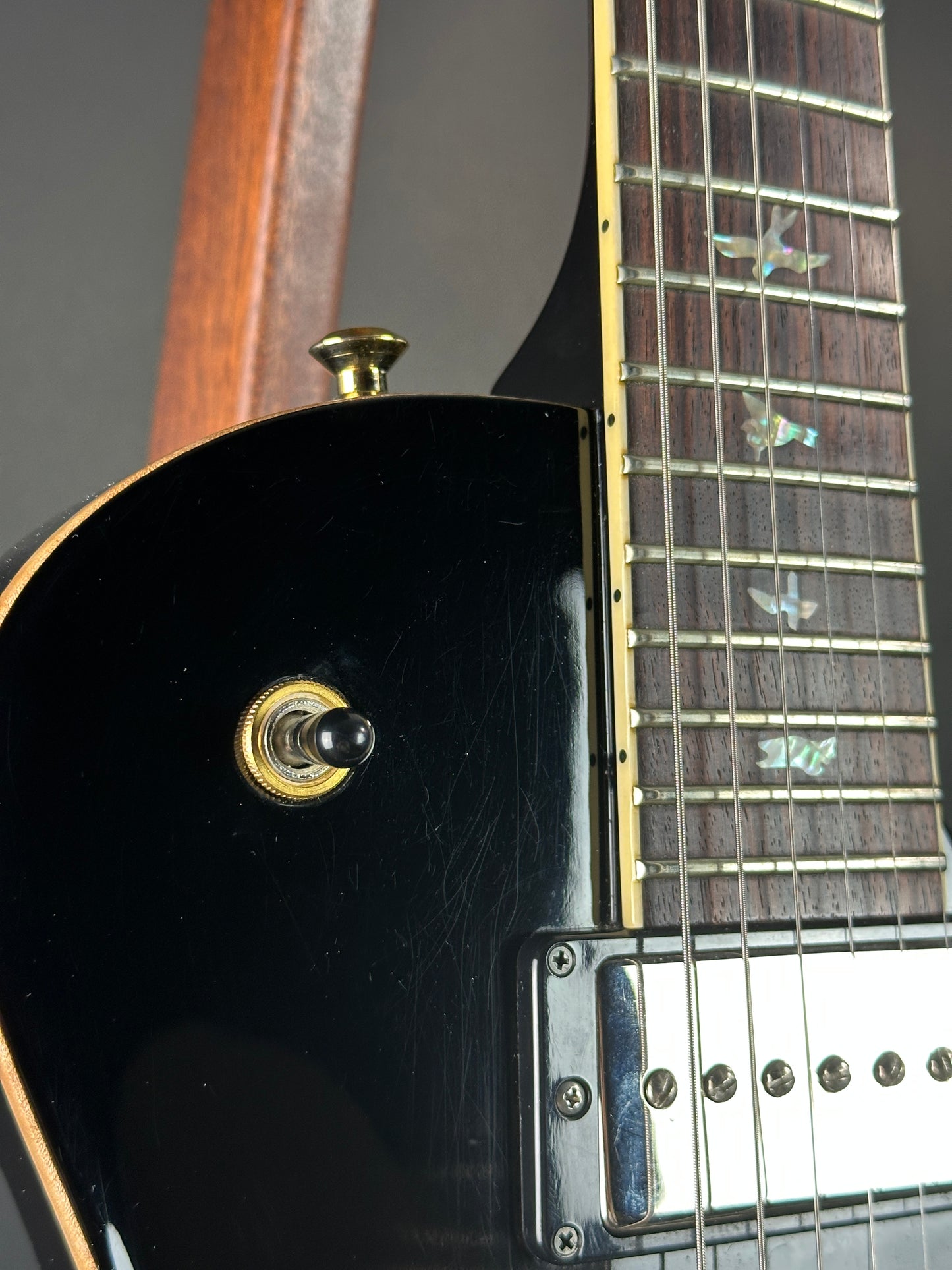 Wear on body of Used PRS SC594 McCarty Singlecut 10-Top Smokeburst.