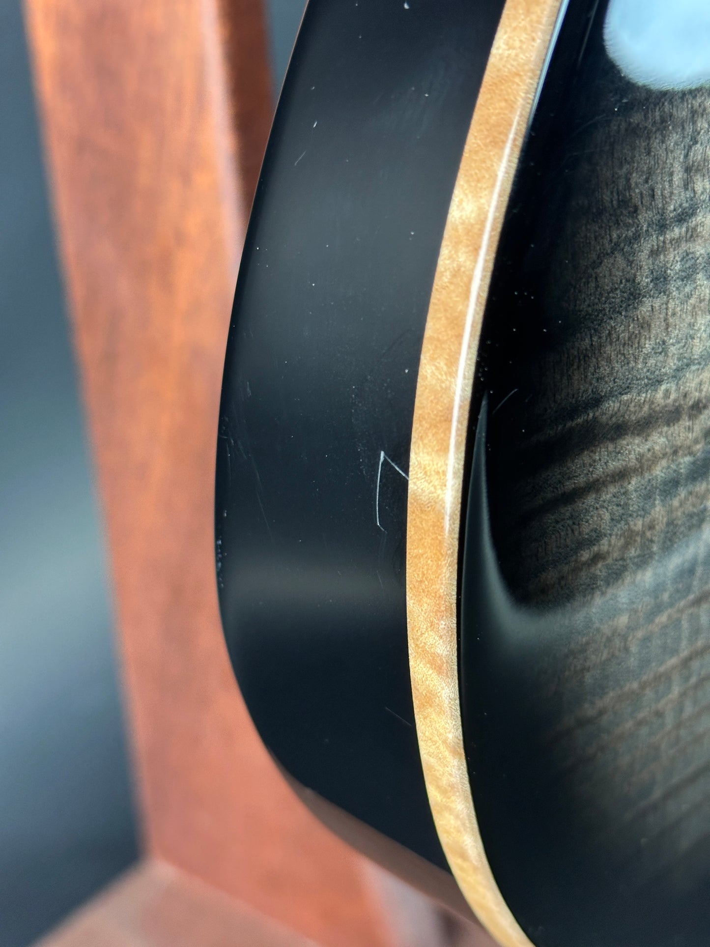 Wear on side of Used PRS SC594 McCarty Singlecut 10-Top Smokeburst.