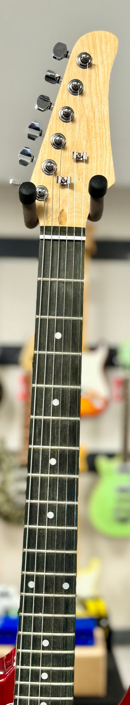 Front of neck of Used T-Style Thinline w/bag TSS6466