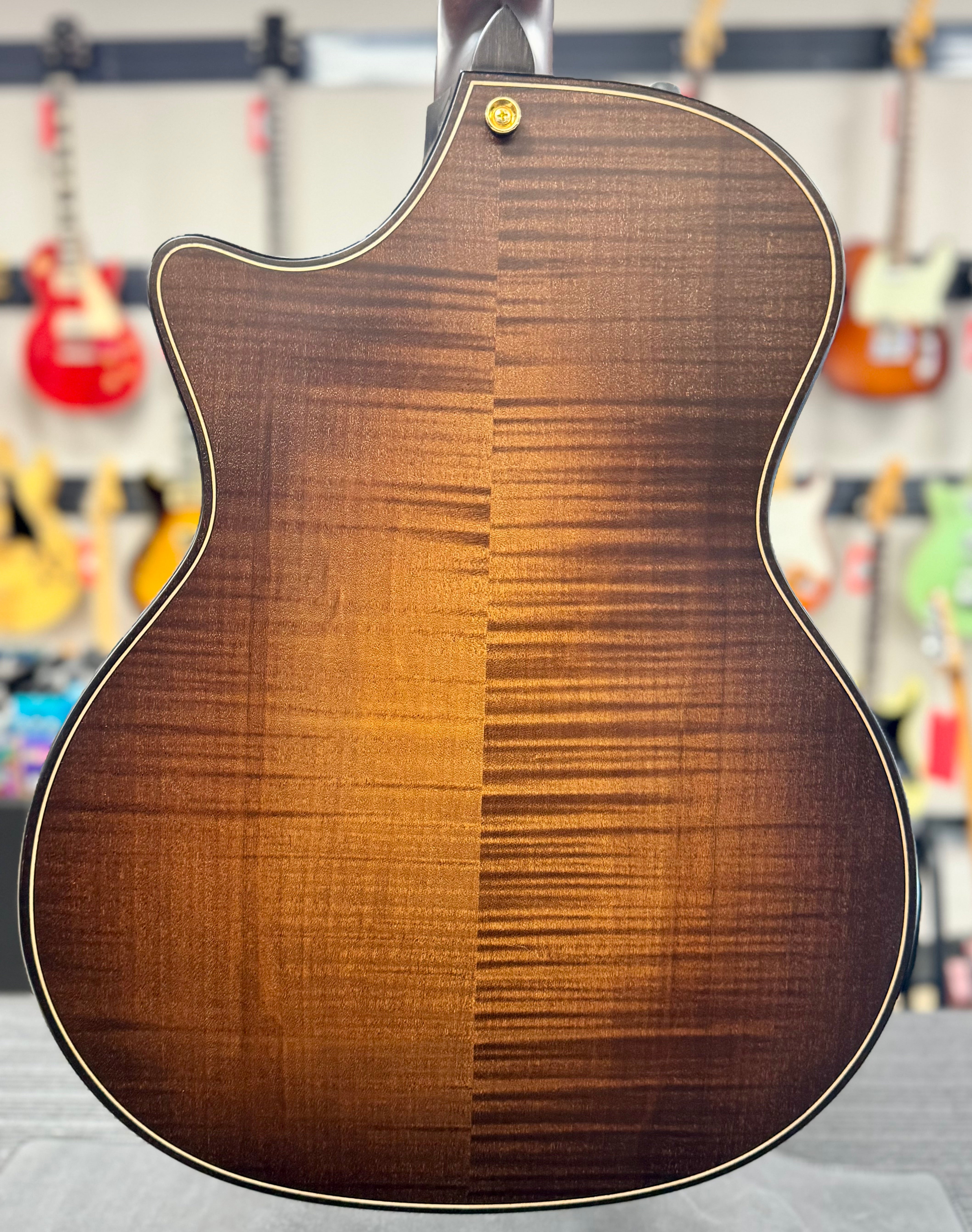 Used 2021 Taylor Builder's Edition 614ce Wild Honey Burst w/case