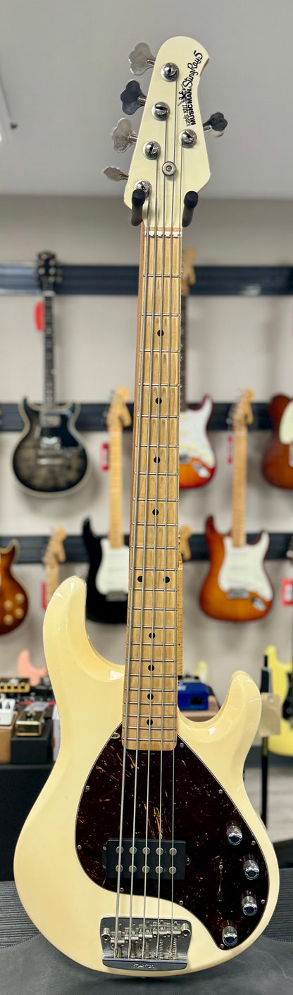 Front of whole Used 2007 Ernie Ball Music Man StingRay5 H White w/case TSS6510