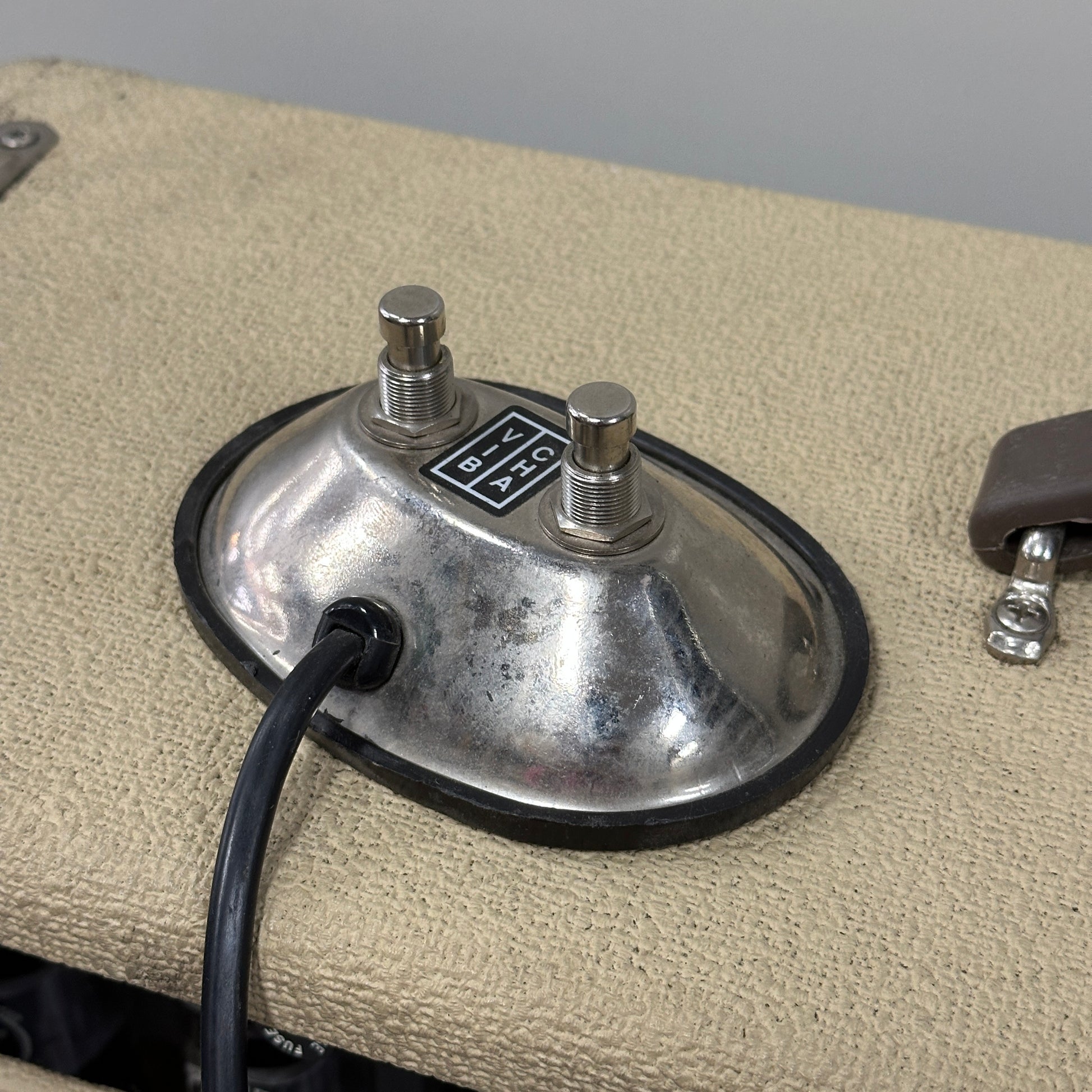 Footswitch for Used Fender Dual Professional 2x12 Combo.