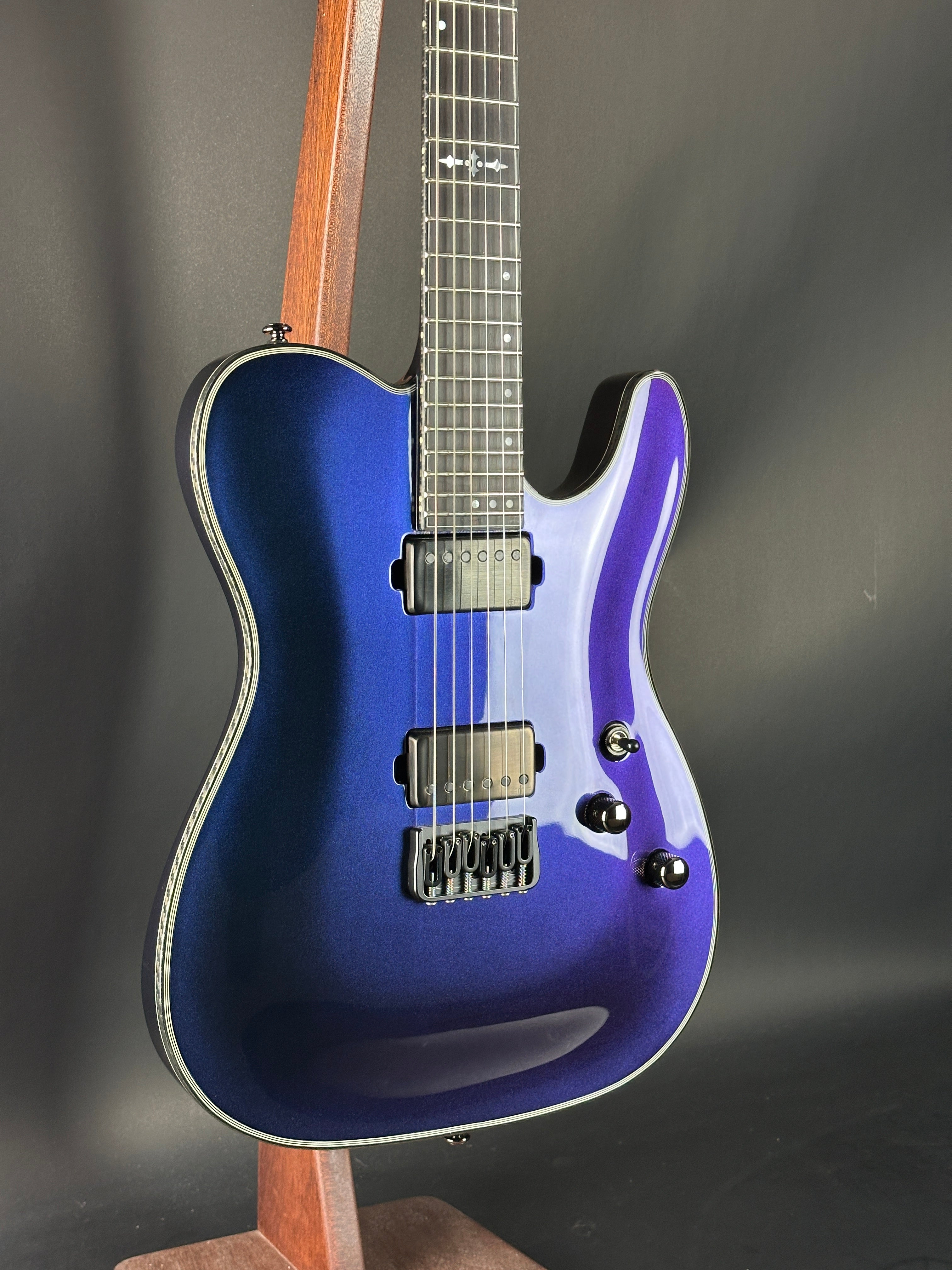【カスタムギター】個性派エレキギター 青/紫 グラデーション H-H Used Schecter Hellraiser Hybrid TSU23545 – Tone Shop Guitars