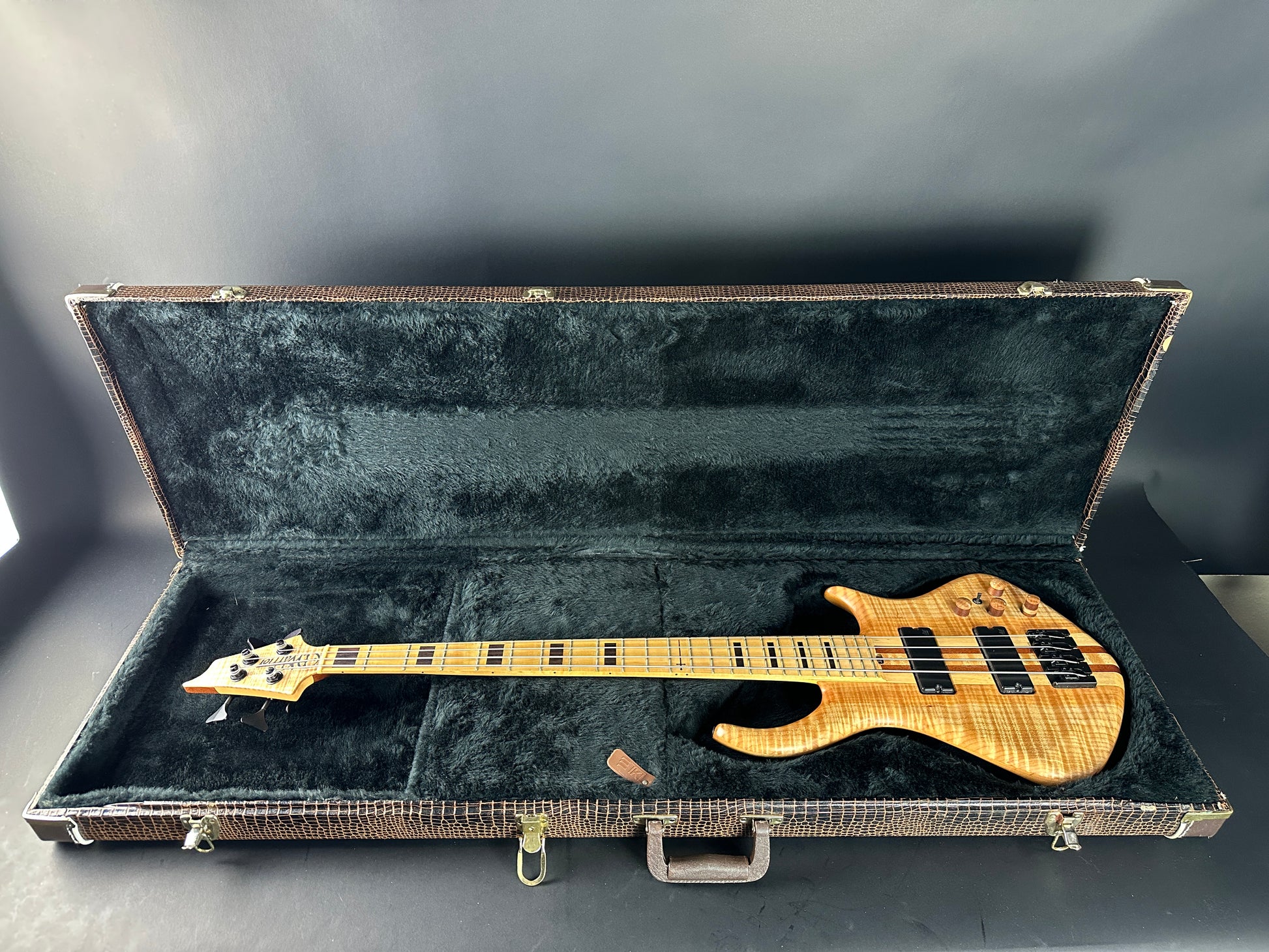 Used 2022 Warrior 4 String Neck Thru Dran Michael in case.