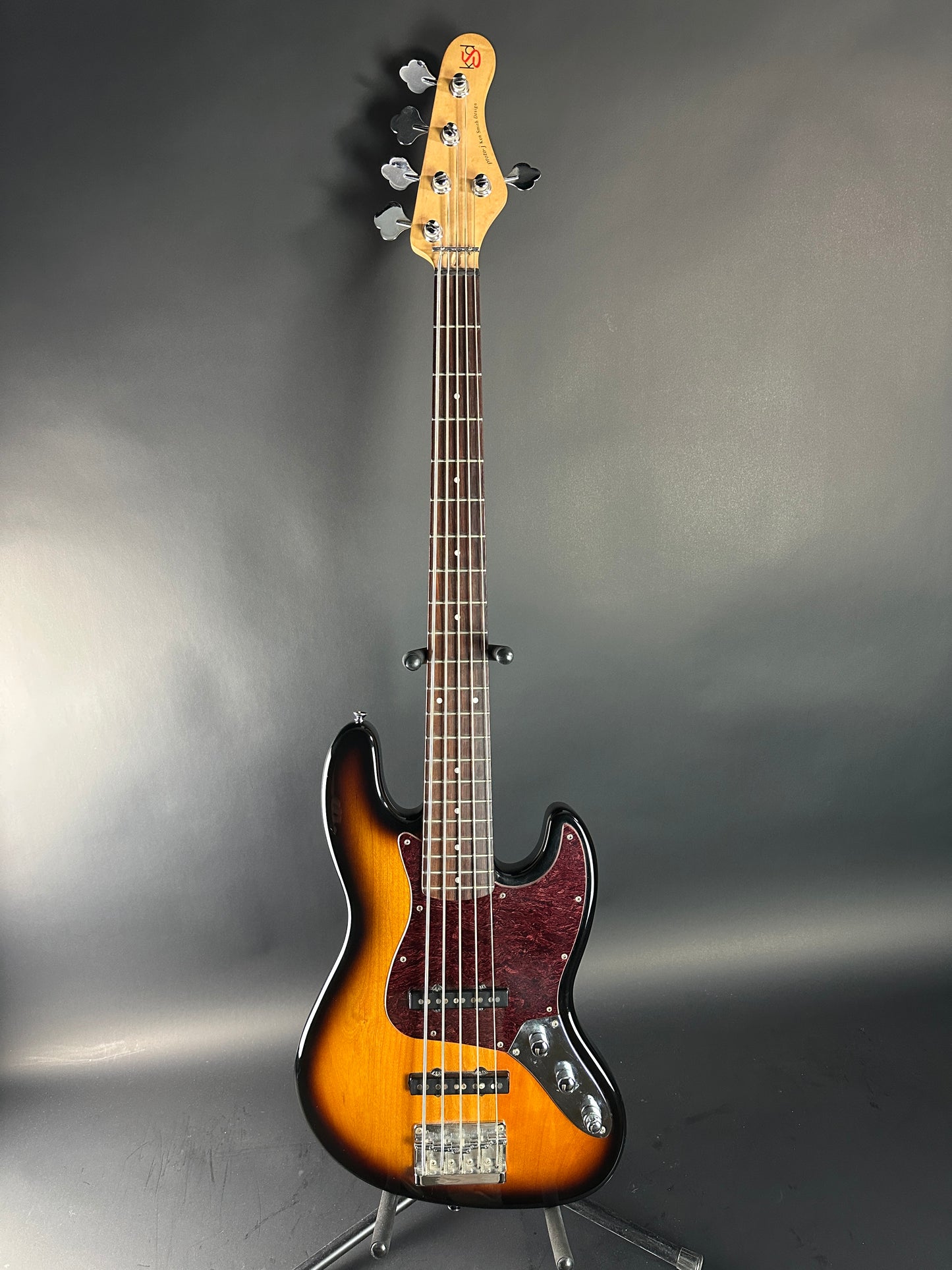 Full front of Used Ken Smith Proto 5 String Sunburst.