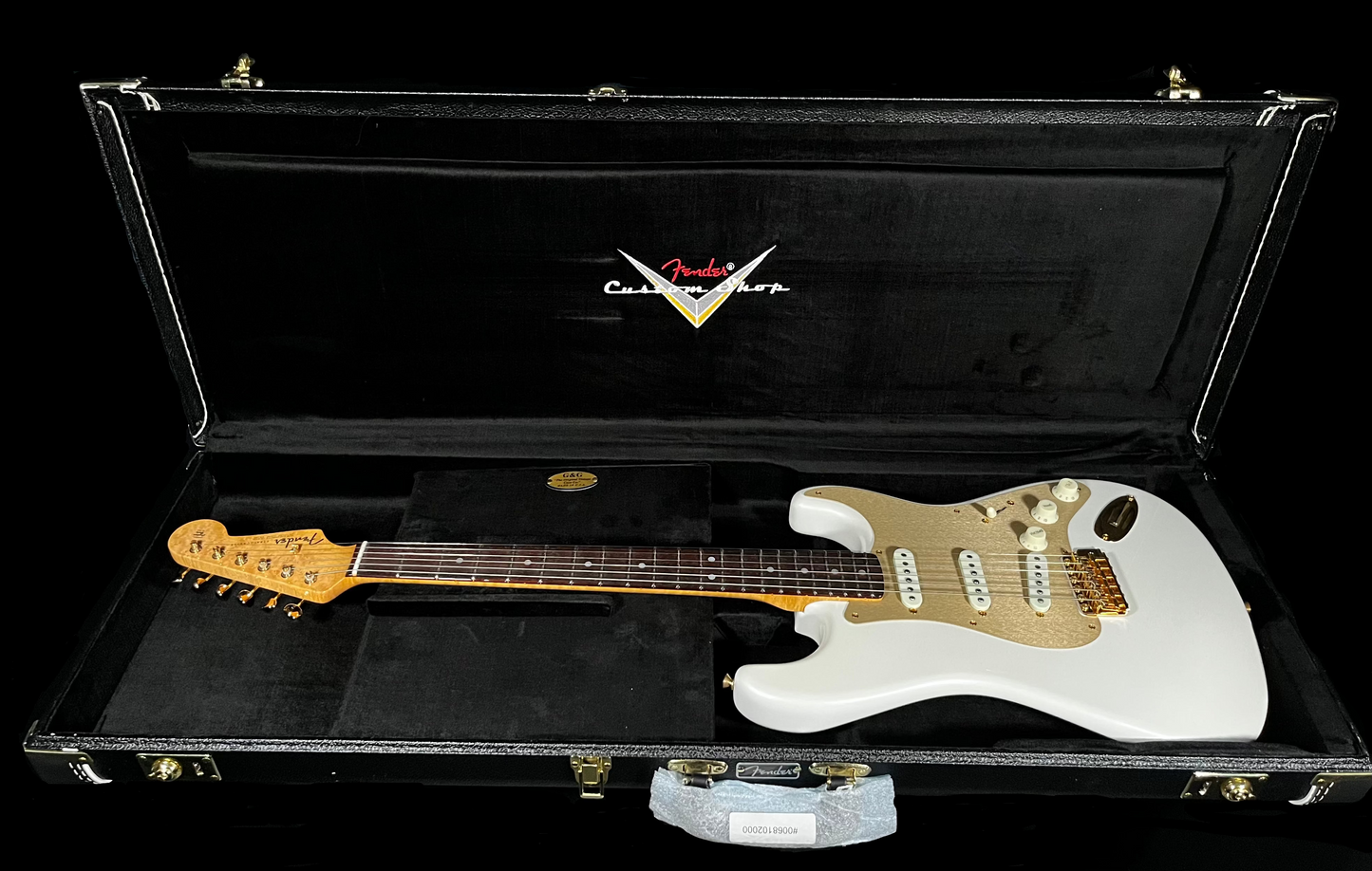 Guitar in case of Fender Custom Shop 56/63 Stratocaster NOS Arctic Pearl w/case