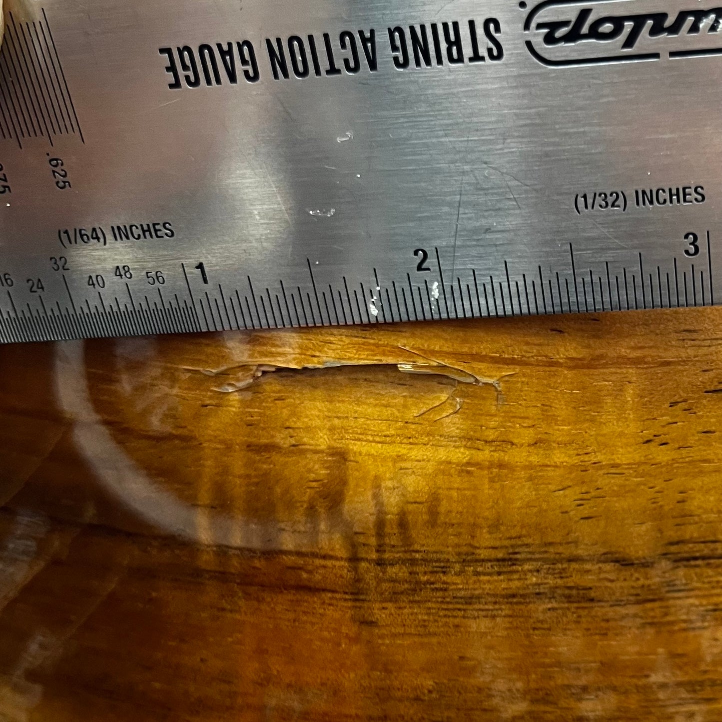 Gash on side of Used 2019 Taylor 214ce-K DLX Natural w/Case TFW2647