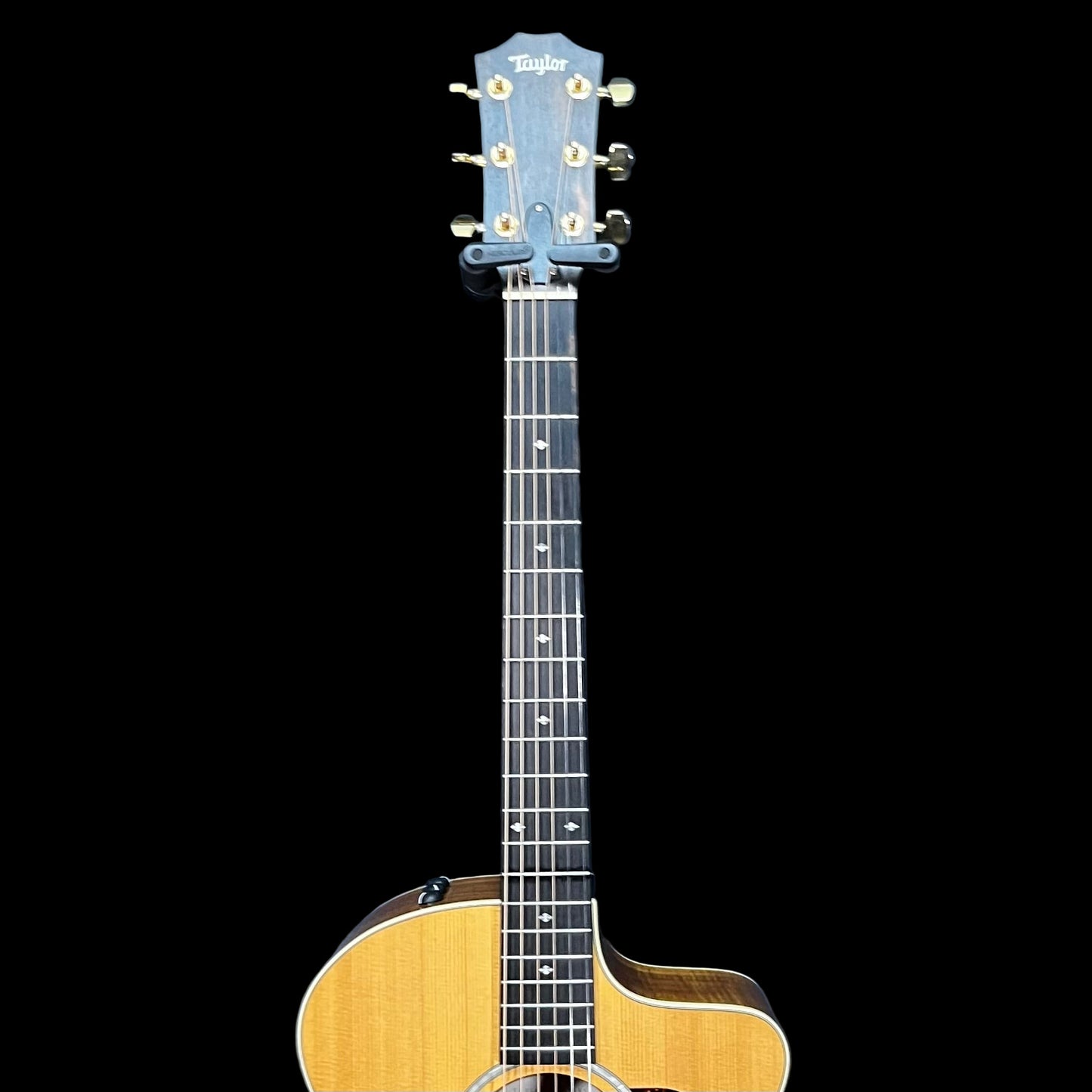 Neck of Used 2019 Taylor 214ce-K DLX Natural w/Case TFW2647