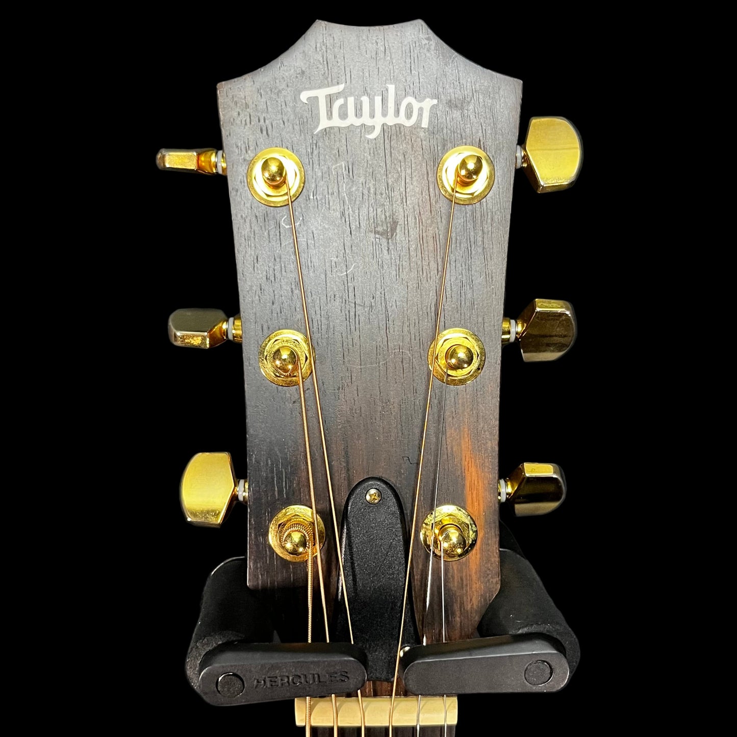 Headstock of Used 2019 Taylor 214ce-K DLX Natural w/Case TFW2647