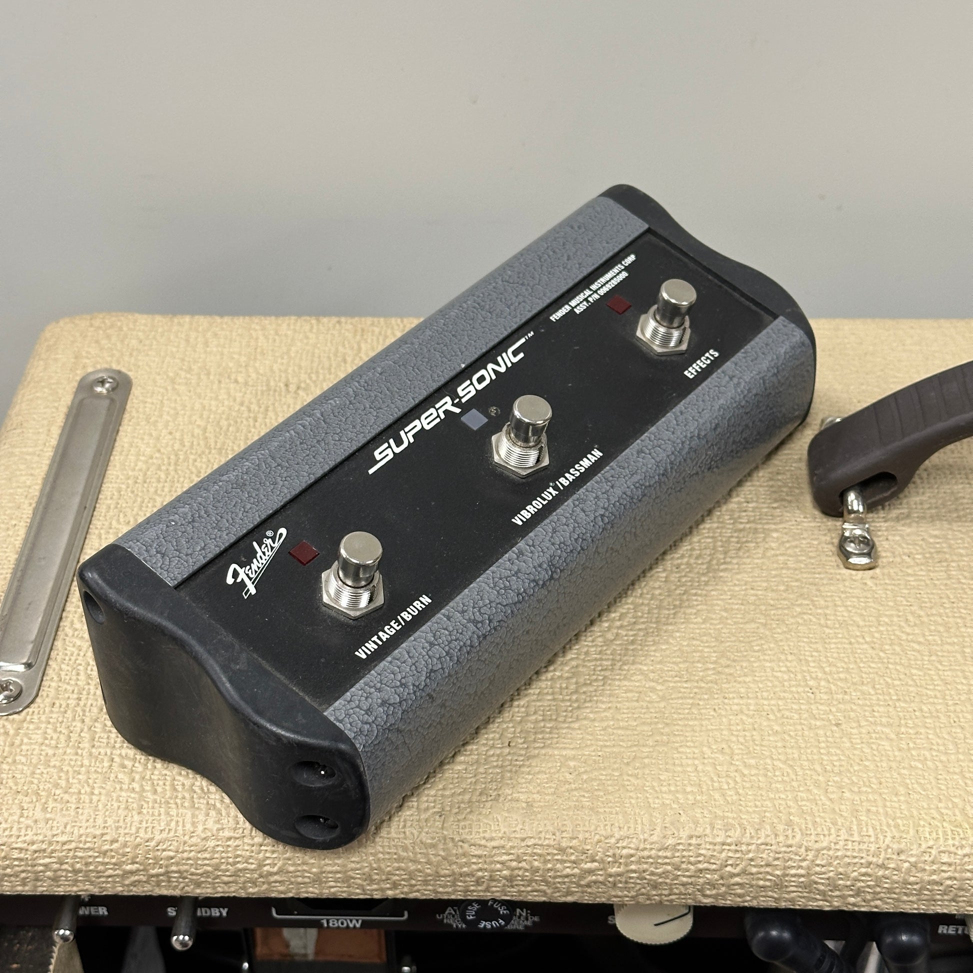 Footswitch for Used Fender Super Sonic 1x12 60w.