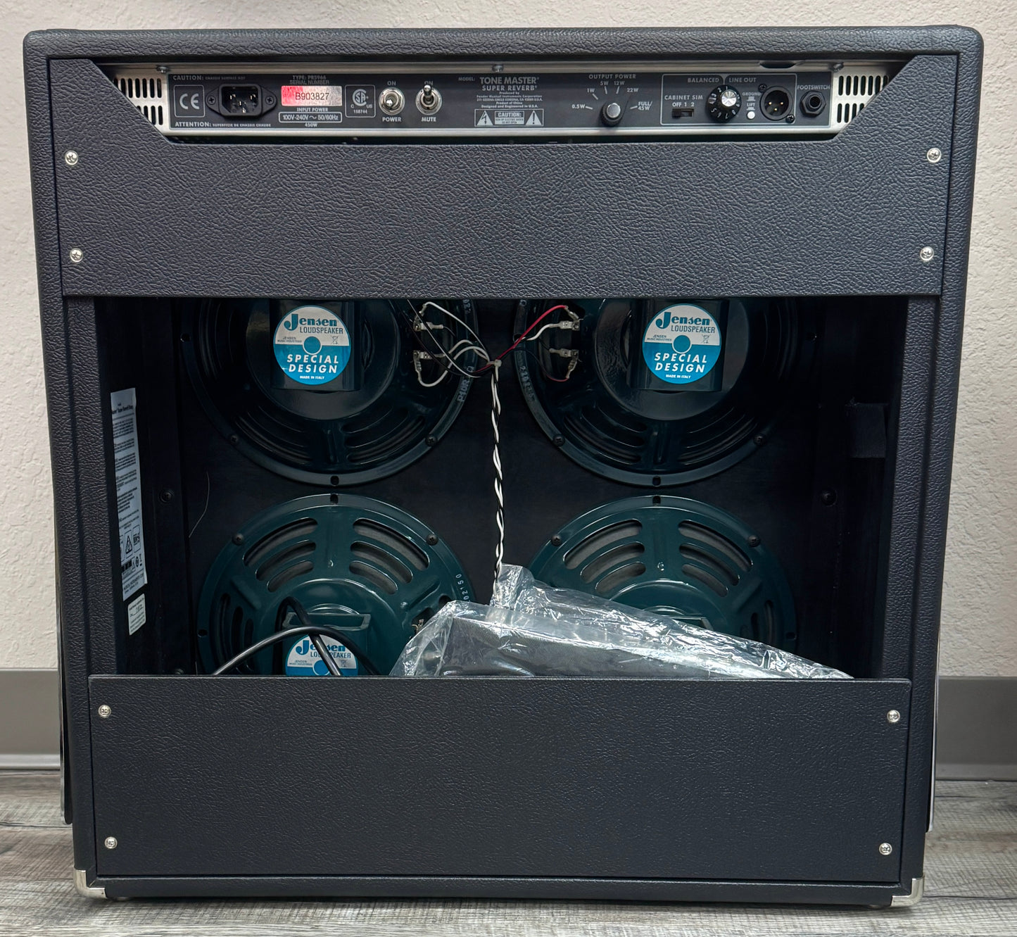 Used 2022 Fender Tone Master Super Reverb 4x10"  Amplifier TFW2591