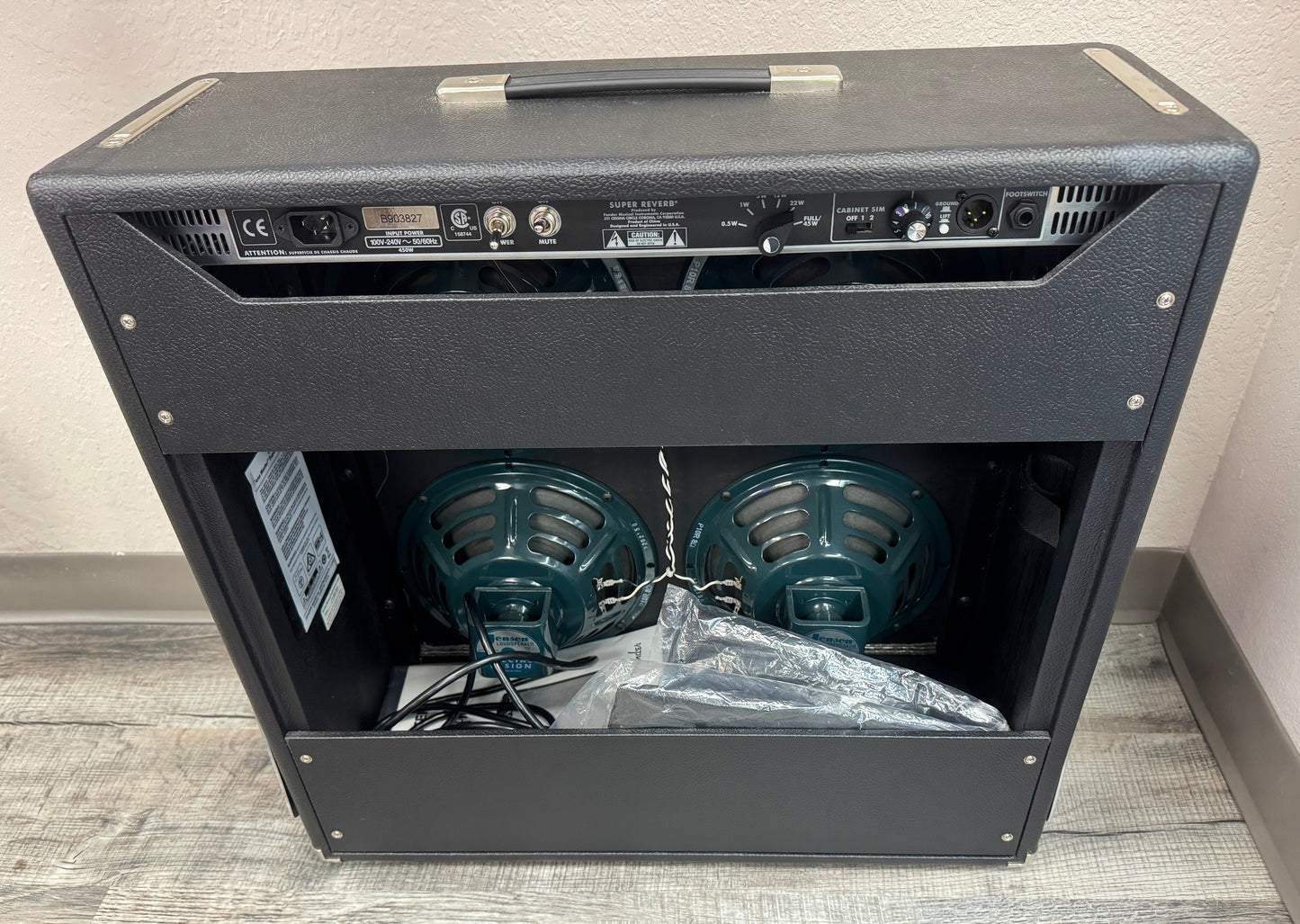 Used 2022 Fender Tone Master Super Reverb 4x10"  Amplifier TFW2591