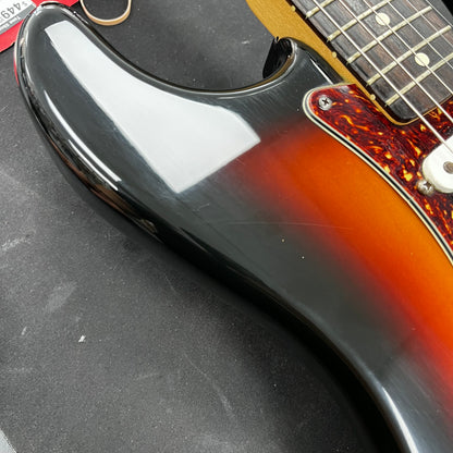 Wear on front of Used 2005 Fender Standard Straocaster RW Brown Sunburst w/Bag TFW2659