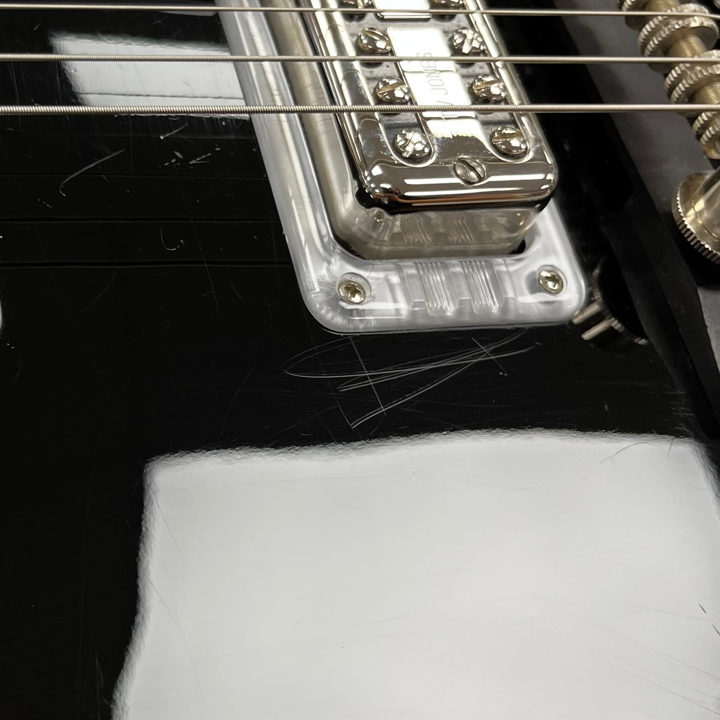 Wear on front of Used 2011 Gretsch G6128T Duo Jet Black w/Bigsby w/Case TFW2662