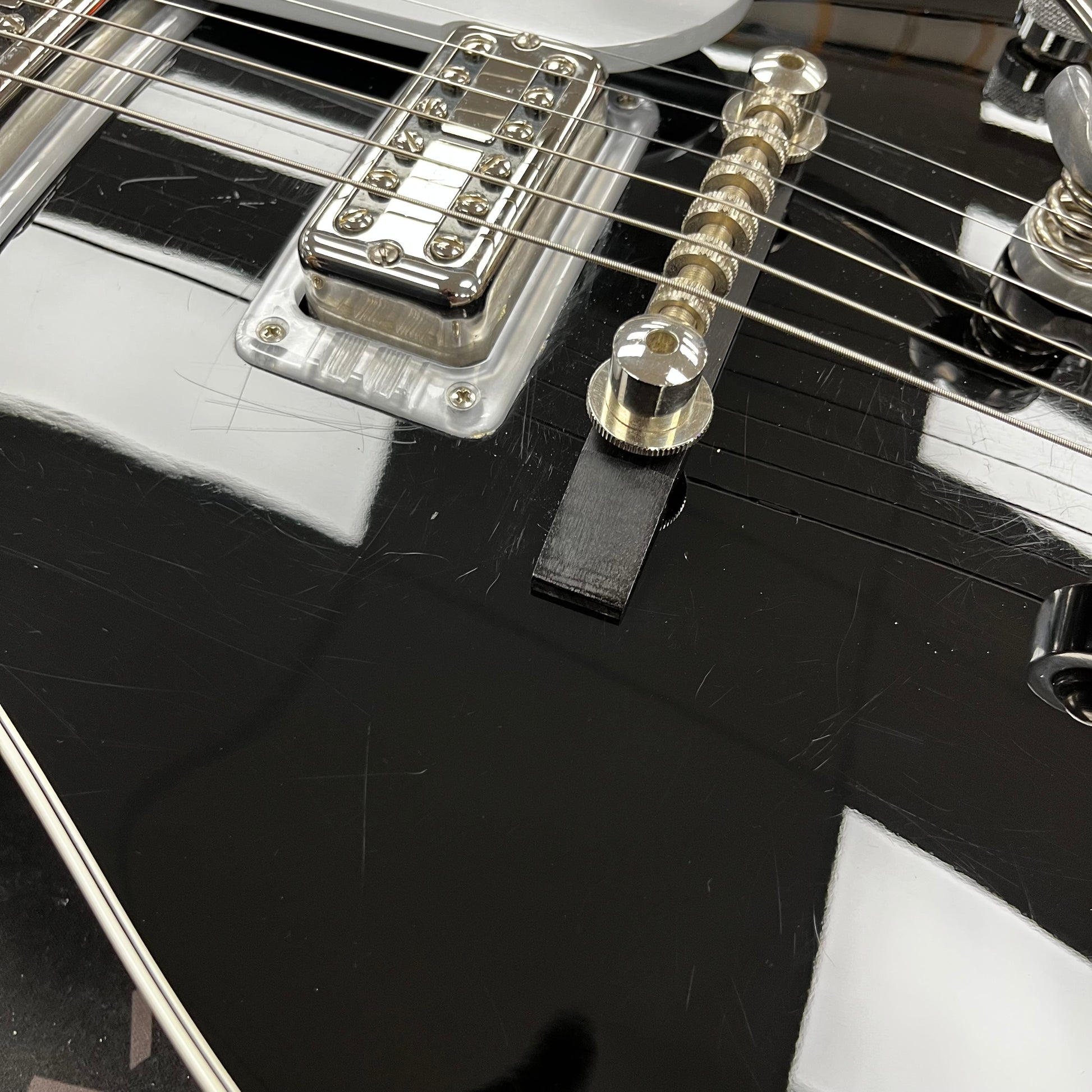 Wear on front of Used 2011 Gretsch G6128T Duo Jet Black w/Bigsby w/Case TFW2662