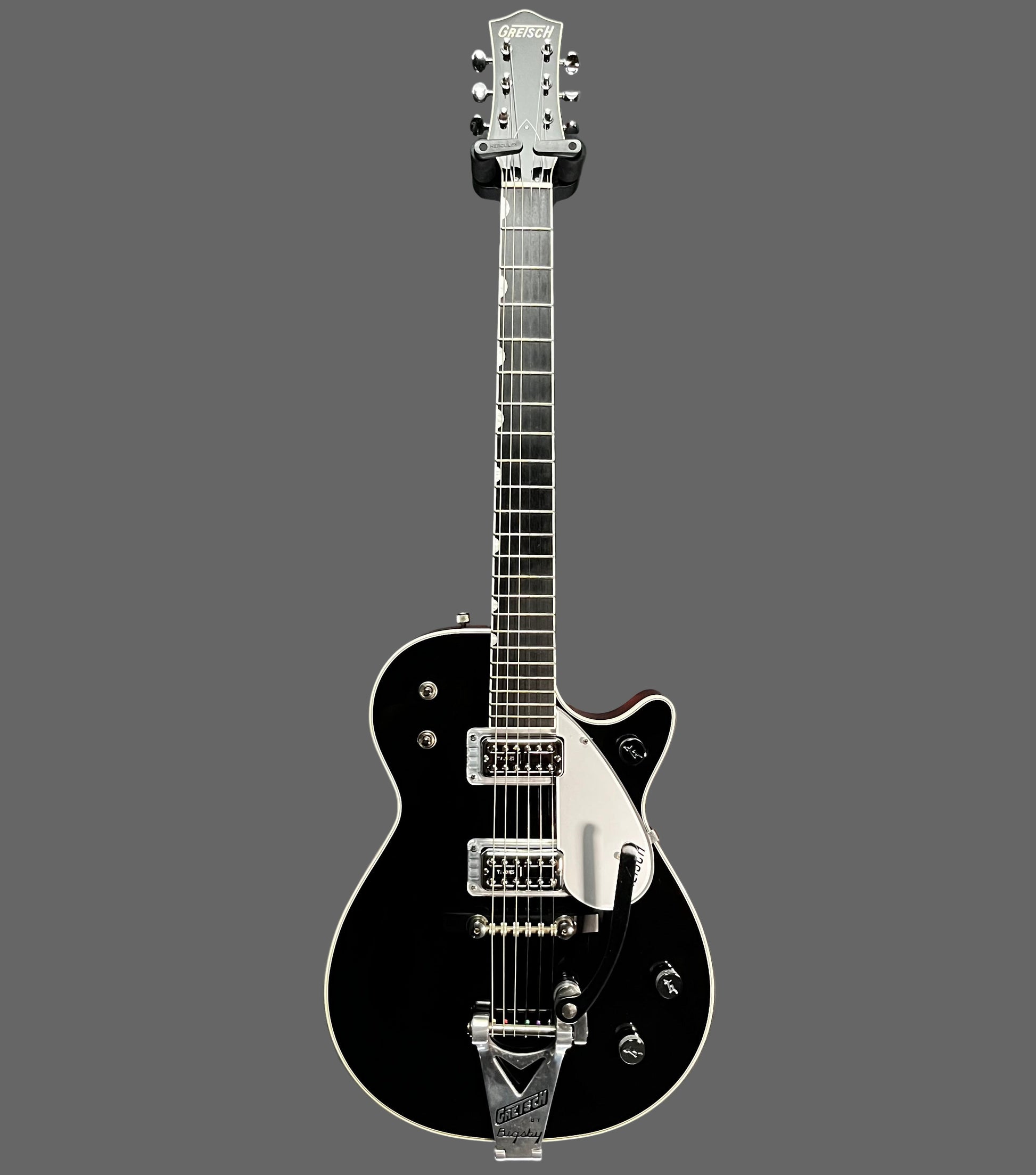 Full front of Used 2011 Gretsch G6128T Duo Jet Black w/Bigsby w/Case TFW2662