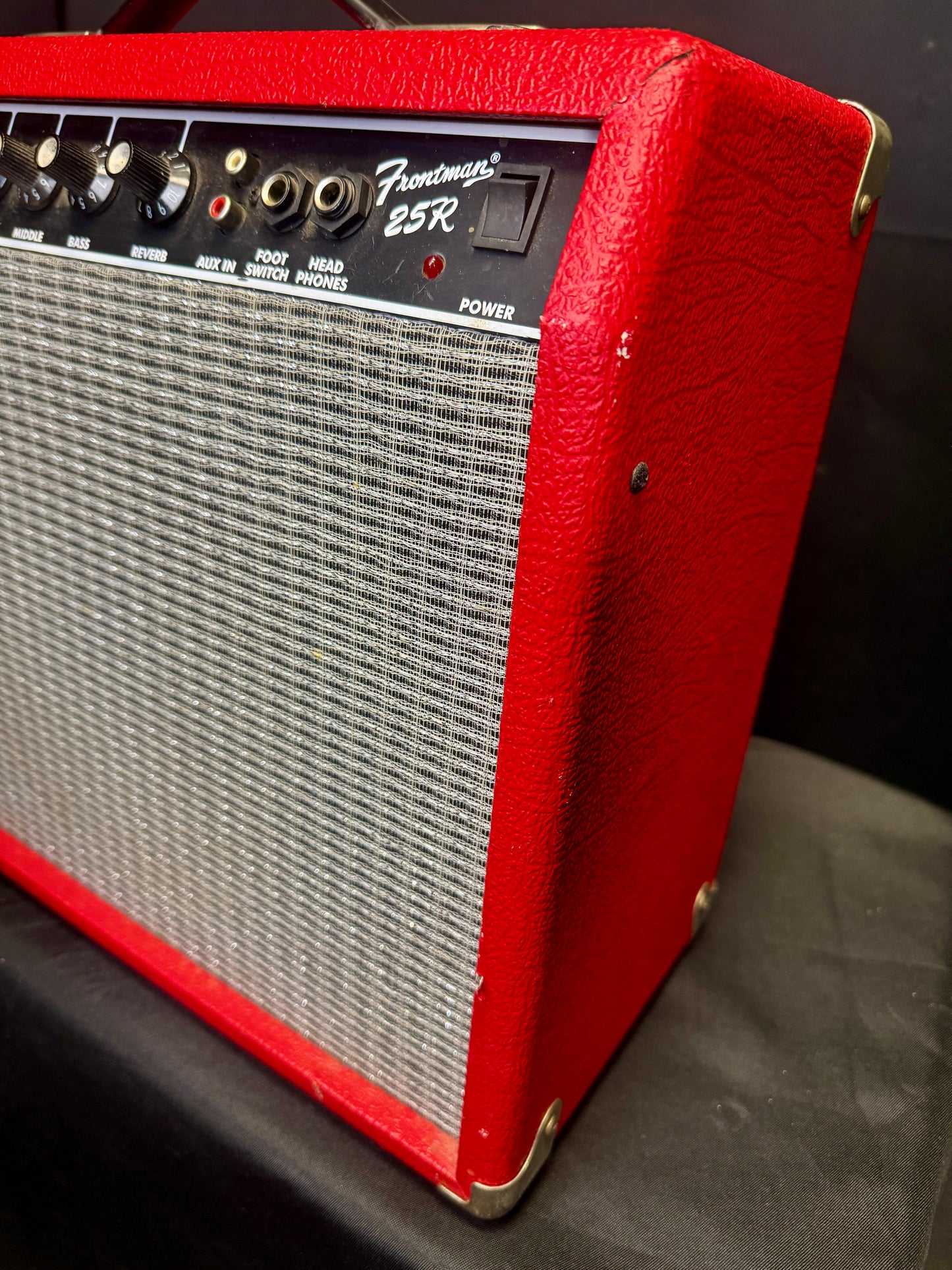 Used 2014 Fender Frontman 25R Texas Red TFW2687
