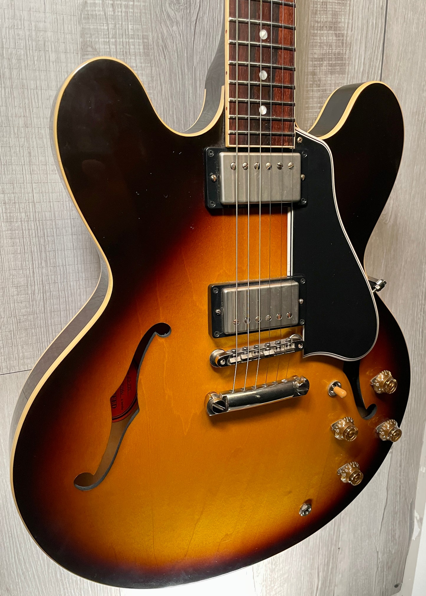 Front left of Used 2008 Gibson Custom Shop 1958 ES-335 50th Anniversary Sunburst TSS2911.
