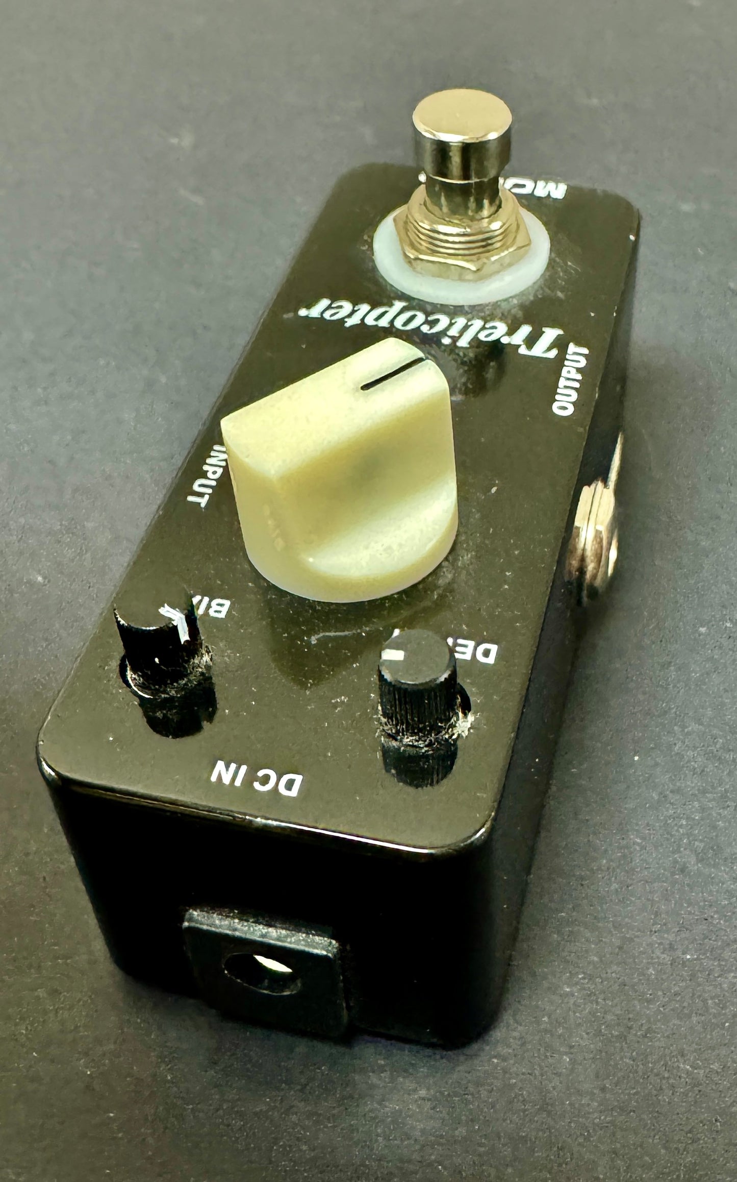 Used Mooer Trelicopter Tremolo Pedal w/Box TFW2764