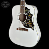 Front angle of Gibson Custom Made 2 Measure Hummingbird Maple Alpine White LR Baggs VTC.