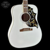 Front angle of Gibson Custom Made 2 Measure Hummingbird Maple Alpine White LR Baggs VTC.