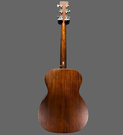 Full back of Used 2018 Martin 000-15M Auditorium Mahogany w/case TFW2720