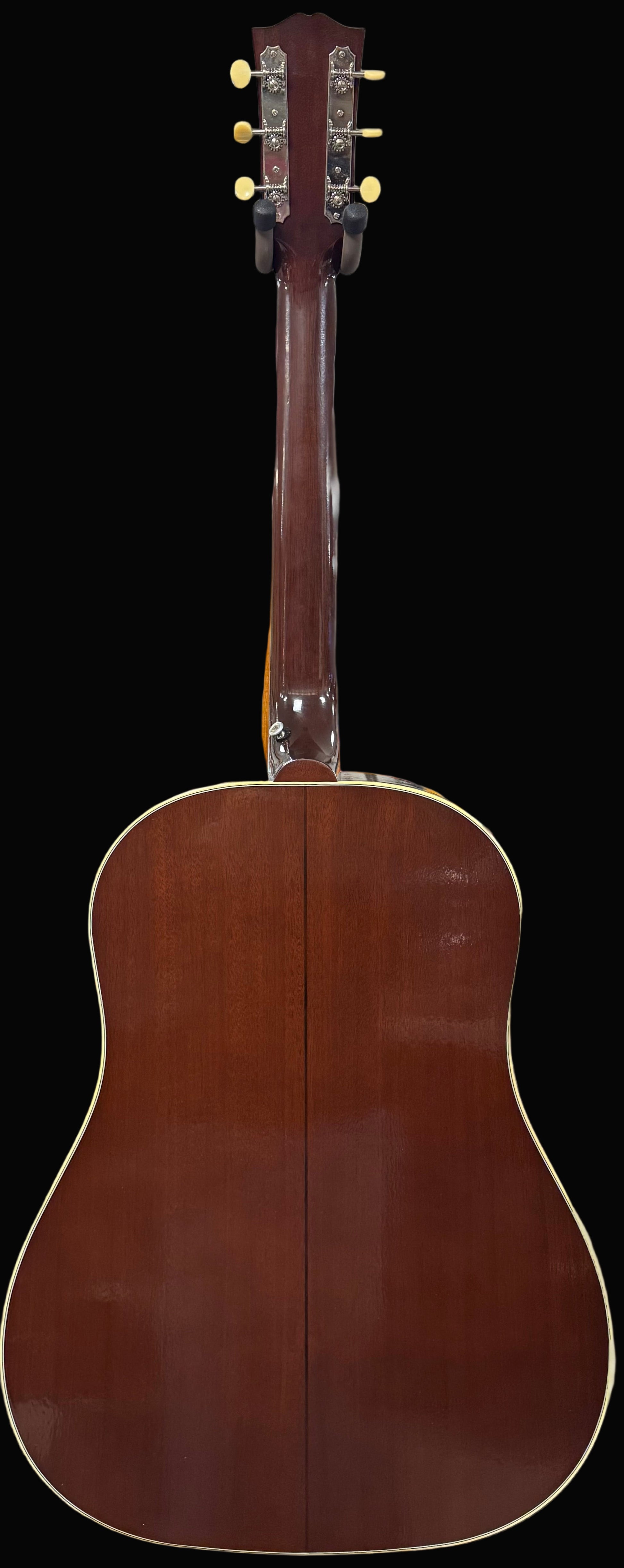 Back of whole Used Gibson Custom Shop 1942 Banner J-45 w/case TSS6093