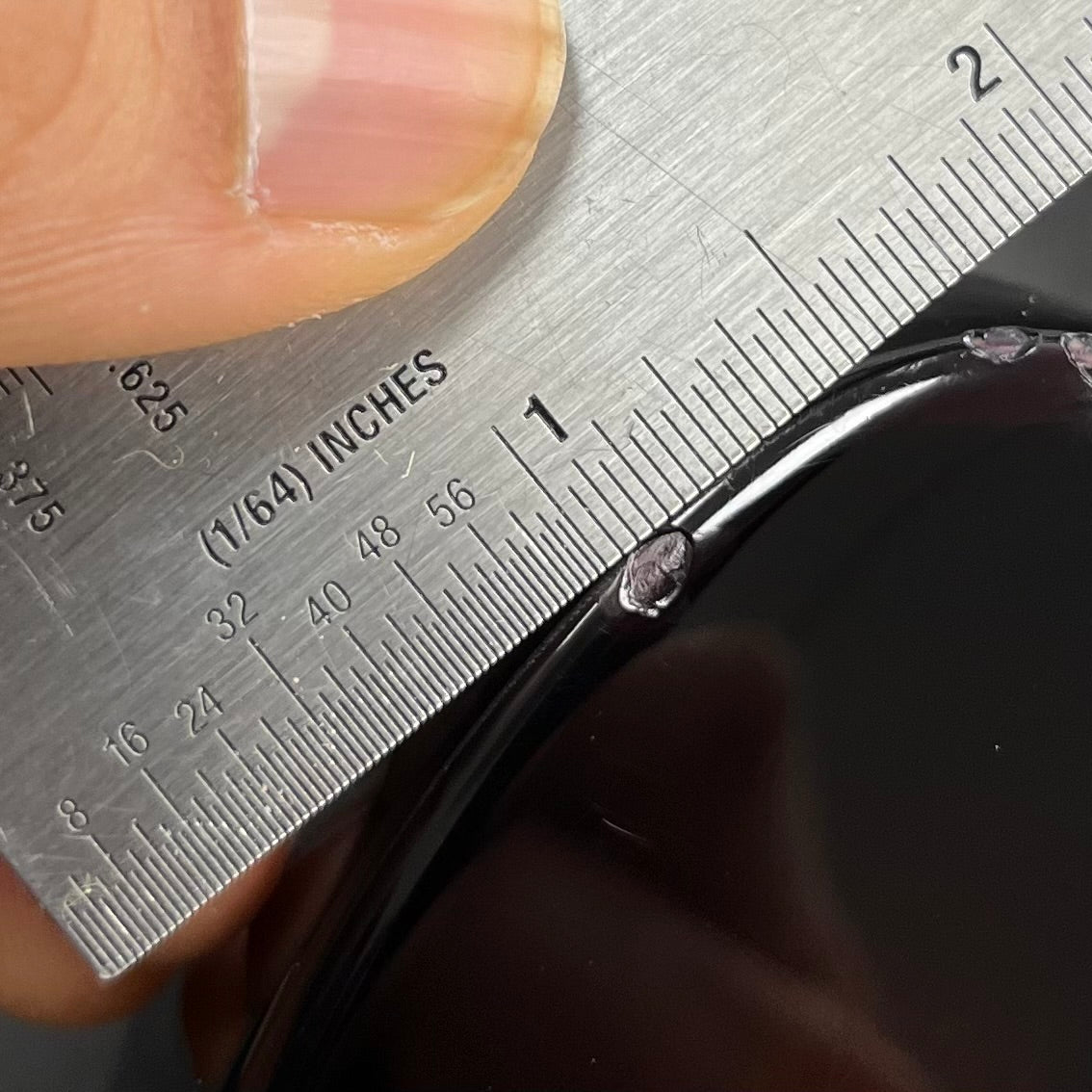 Ding on back of Used 2017 Fender Limited Edition Strat-Tele Hybrid 2 Tone Sunburst w/Case TFW2733