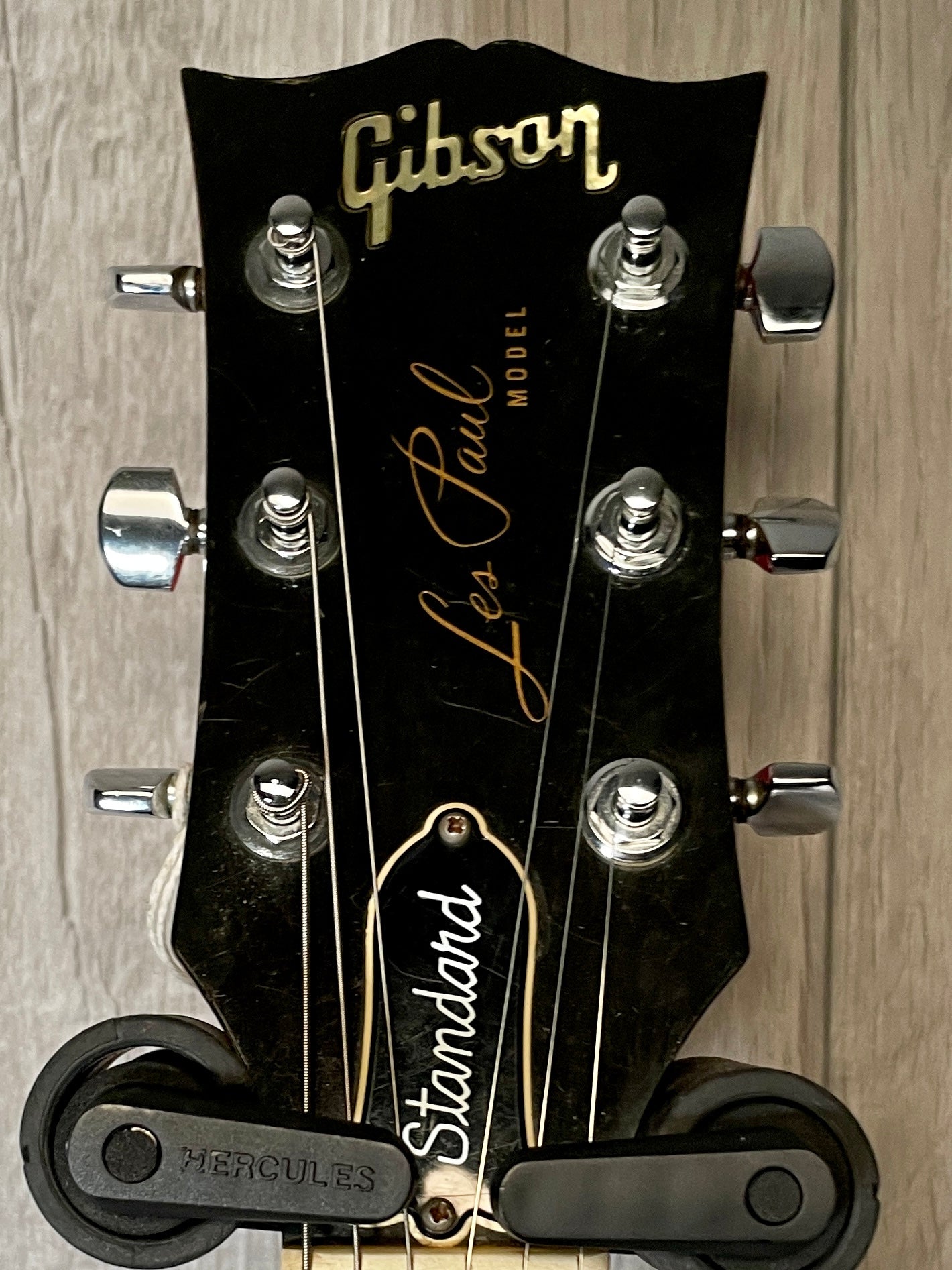 Headstock view of Used Vintage 1978 Gibson Les Paul Standard Cherry Sunburst w/Changed Tuners & Chainsaw Case