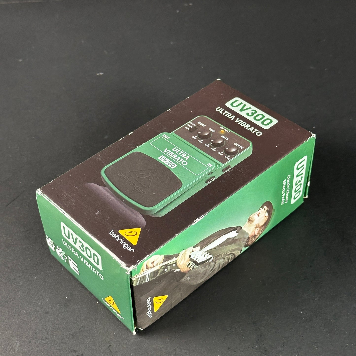 Used Behringer UV300 Ultra Vibrato w/box TSU23798