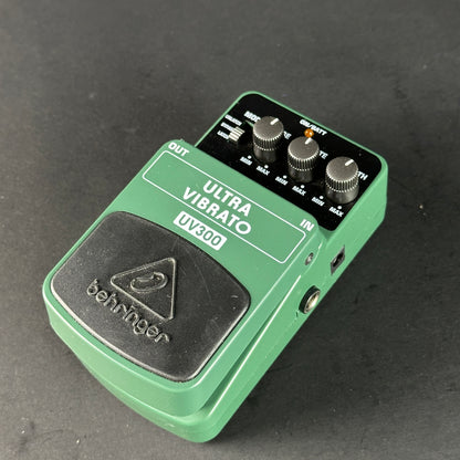 Used Behringer UV300 Ultra Vibrato w/box TSU23798