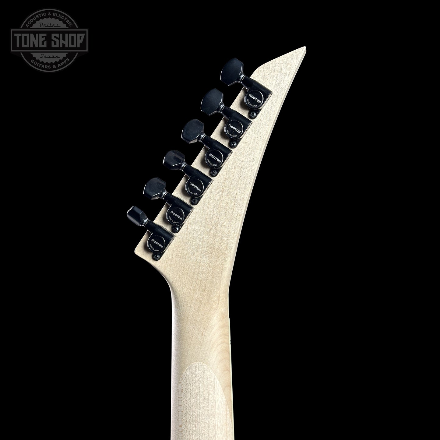 Back of Jackson Custom Shop DK 2H FR Shell Pink XN010524 headstock.