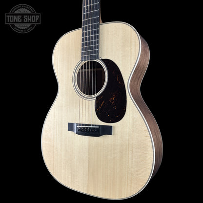 Front right angle of Martin Custom Shop 000-14F Factory Exclusive Sitka Black Walnut 2951026.