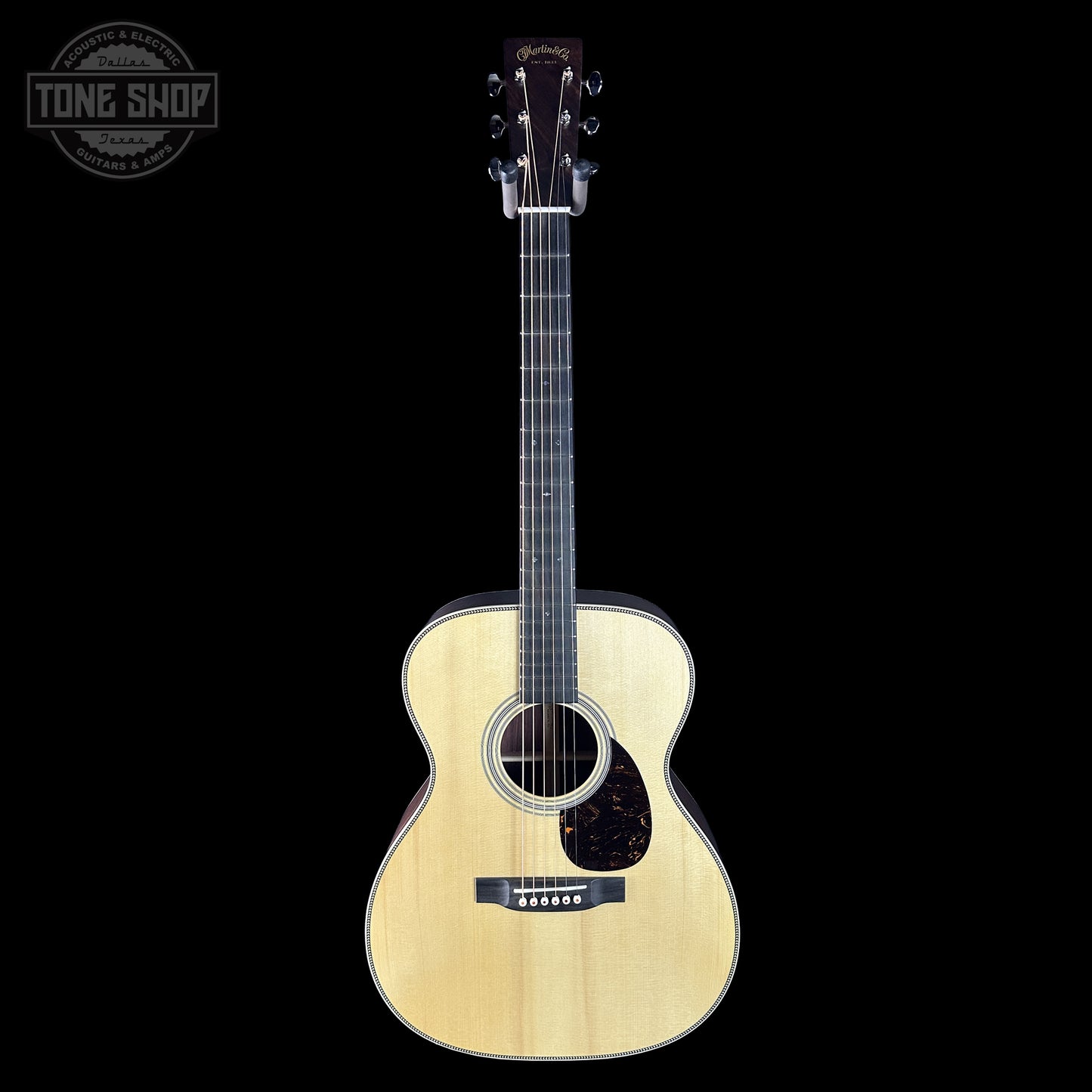 Full frontal of Martin Custom Shop 000 14-Fret Wild Grain East Indian Rosewood 2981110.