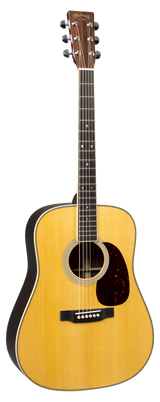 Full frontal of Martin HD-35 Natural.