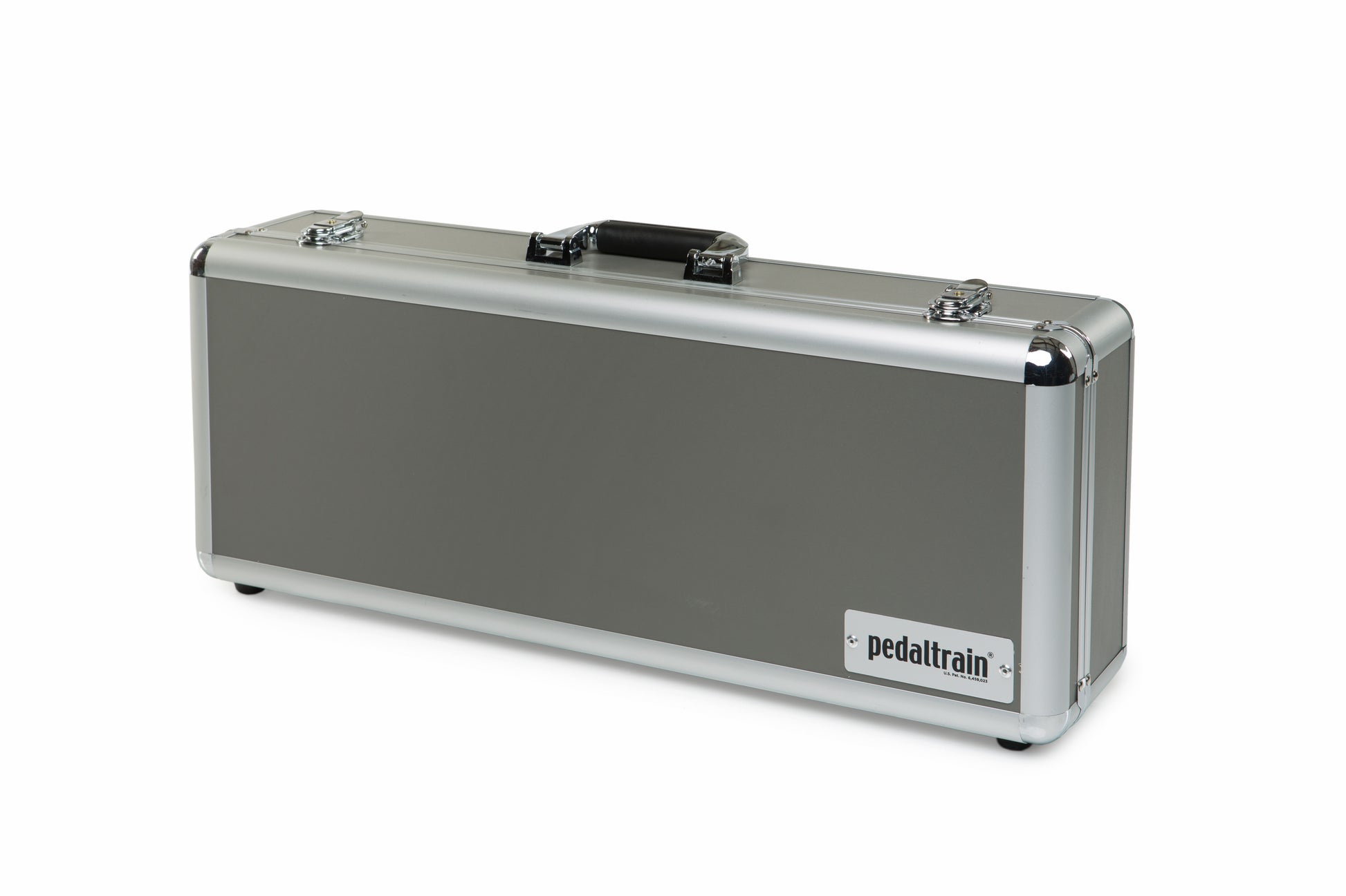 Front right angle of Hard Case for Pedaltrain Metro 24.