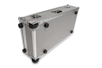 Right side angle of Rolling Tour Case for Pedaltrain Classic Pro.