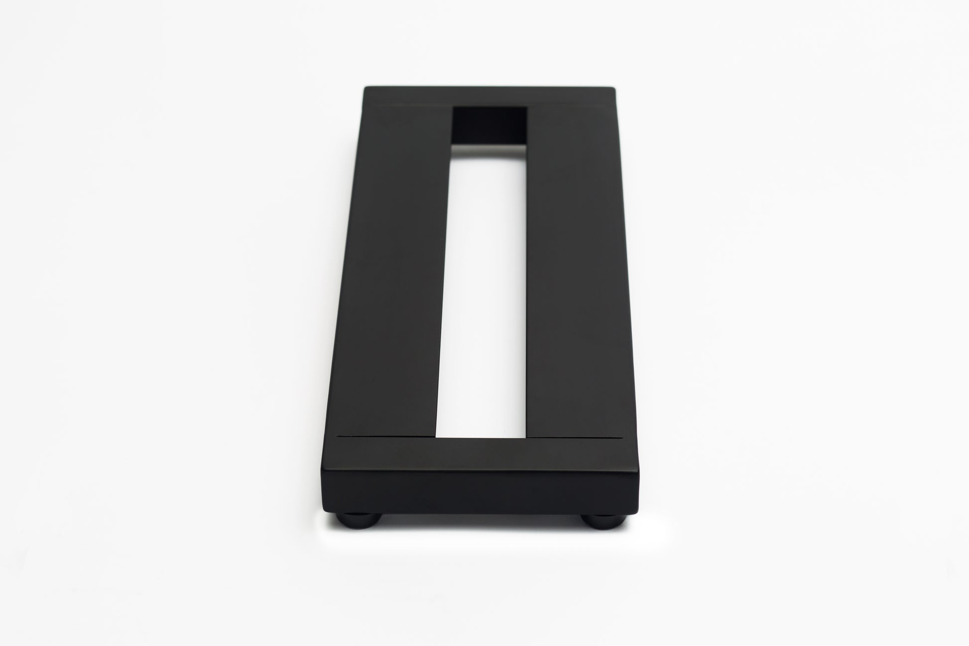 Side angle of Pedaltrain Nano.