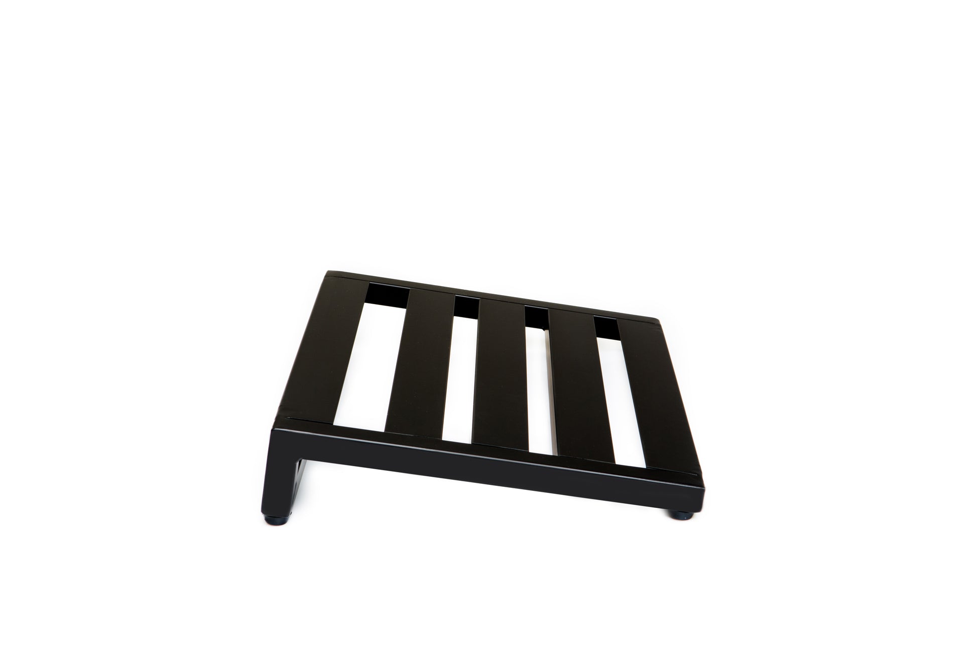 Side of Pedaltrain Novo 18.