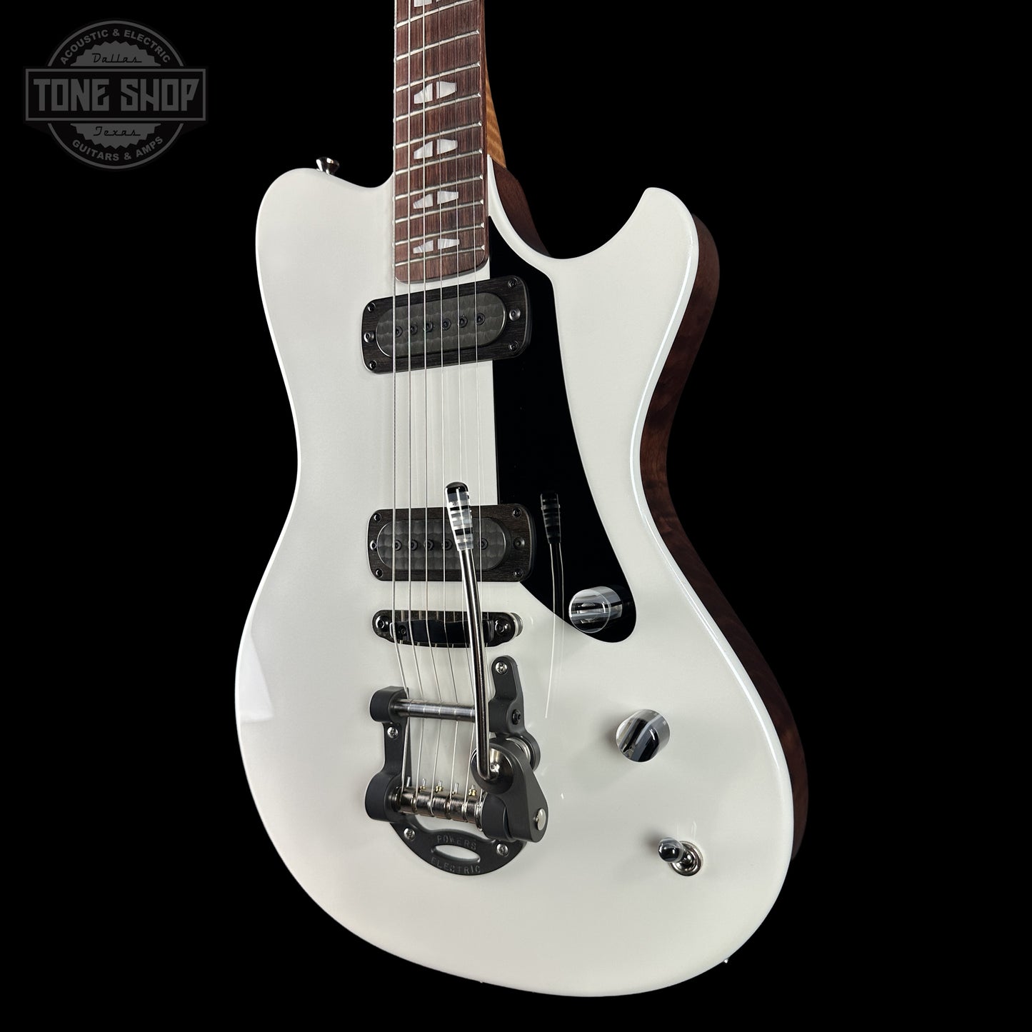 Front right angle of Powers Electric A-Type Pearl White FF42 Anodized Camtail Matching Headstock B279.