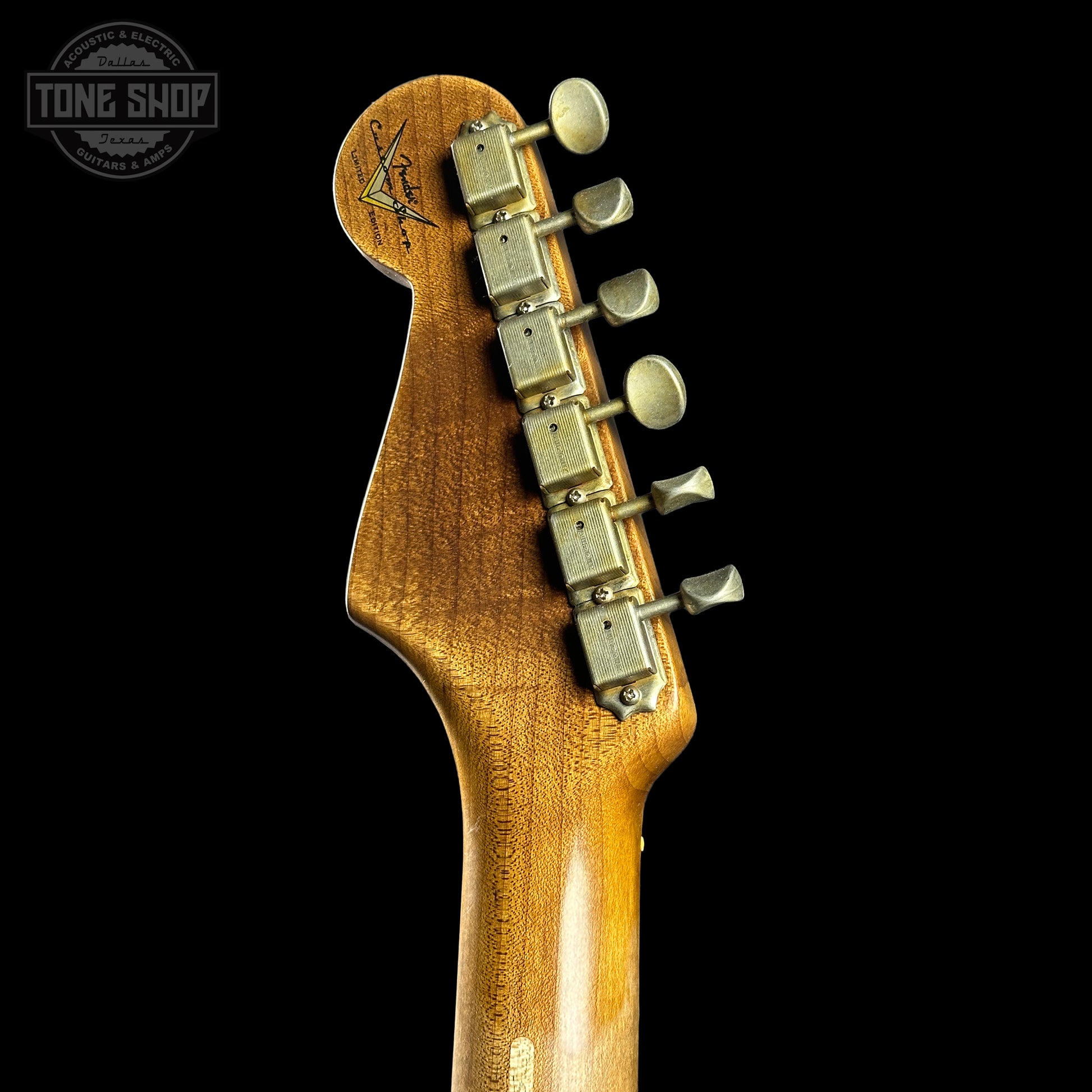 Back of headstock of Fender Custom Shop Limited Edition Roasted '54 Strat Journeyman Relic '55 Desert Tan.
