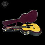 Martin Custom Shop 00-12 Fret Wild Grain East Indian Rosewood in case.