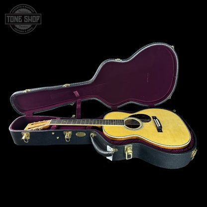 Martin Custom Shop 00-12F 41 Style Adirondack/Exceptional Broad Figure Koa in case.